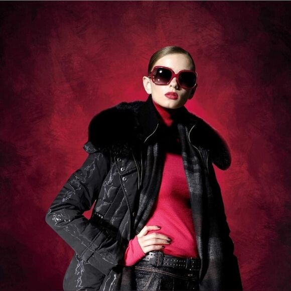 🔸️Red 5x7 Soft Fabric Photography Backdrop - Picture 2 of 7